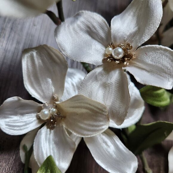 6 Long Floral Stems - Picture 4 of 5